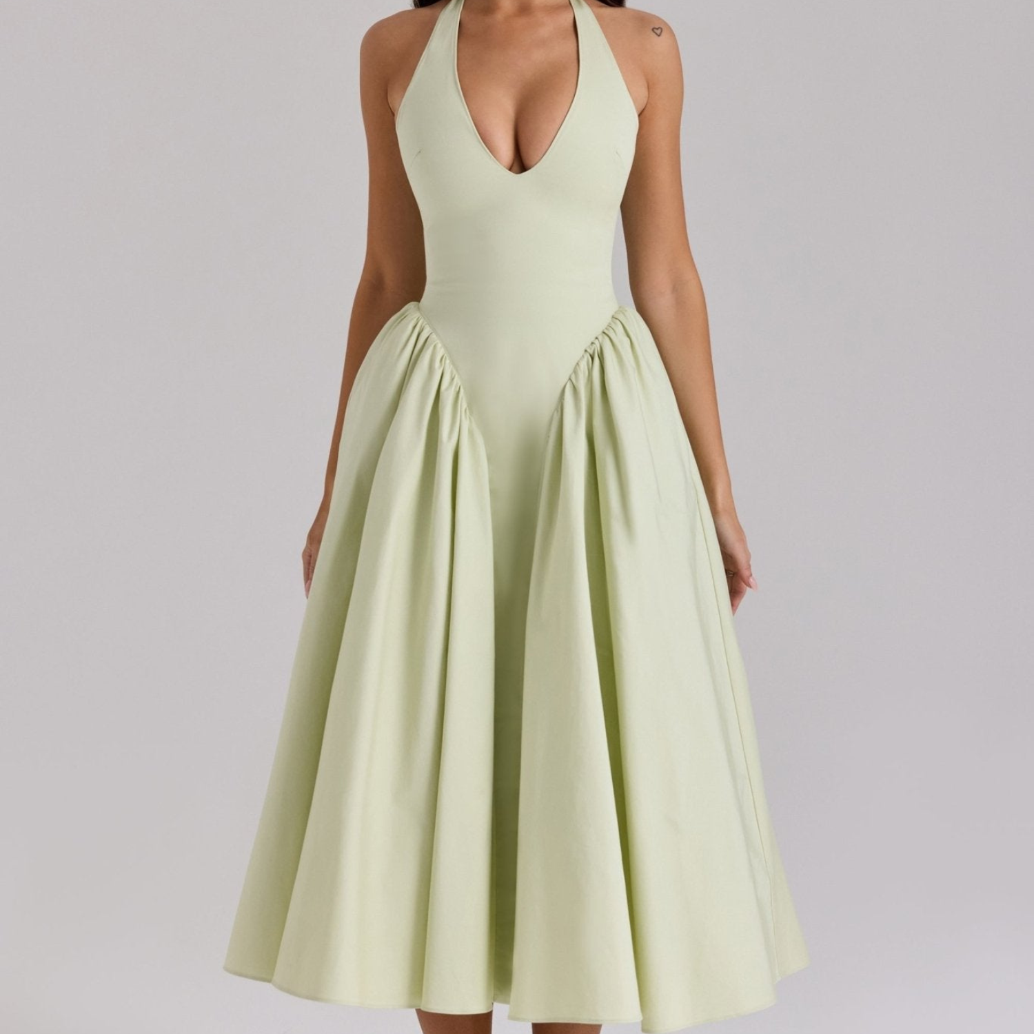 Shannah | Tyylikäs Midi-Mekko